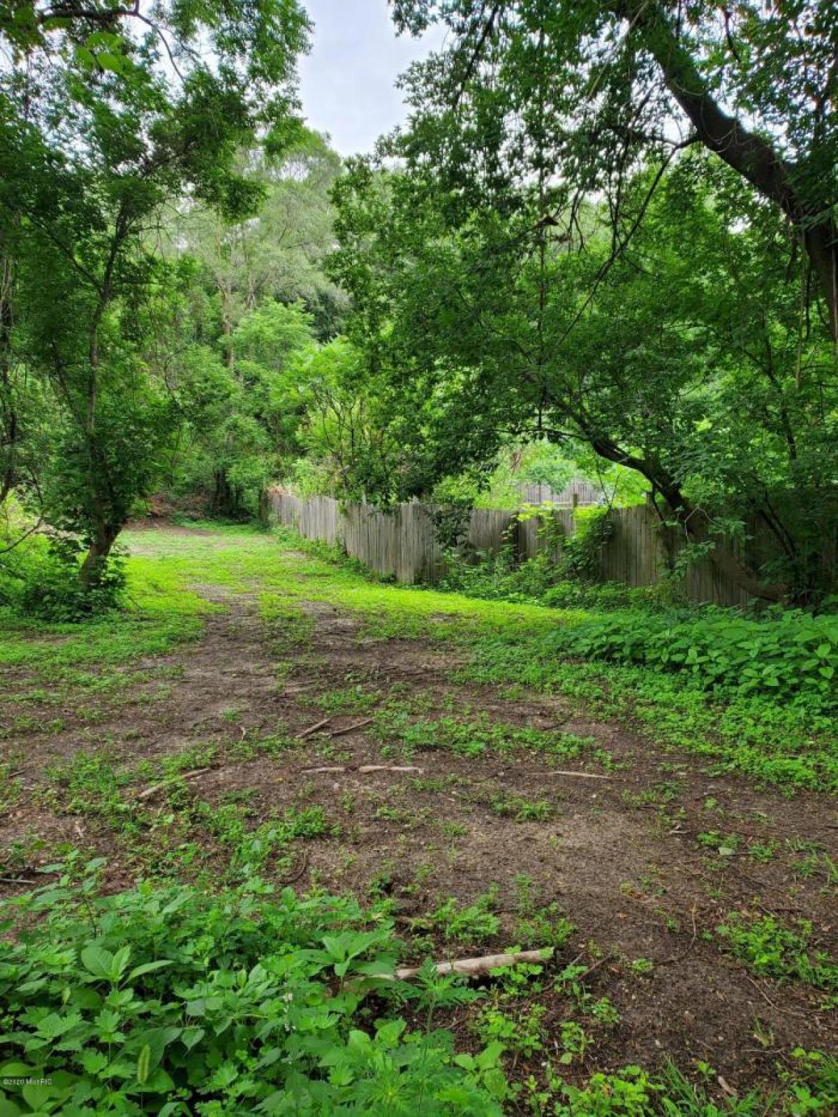 Picture of Residential Land For Sale in Battle Creek, Michigan, United States