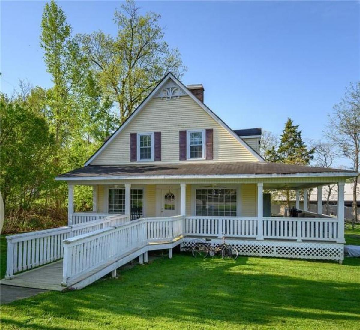 Picture of Home For Sale in Nashville, Indiana, United States