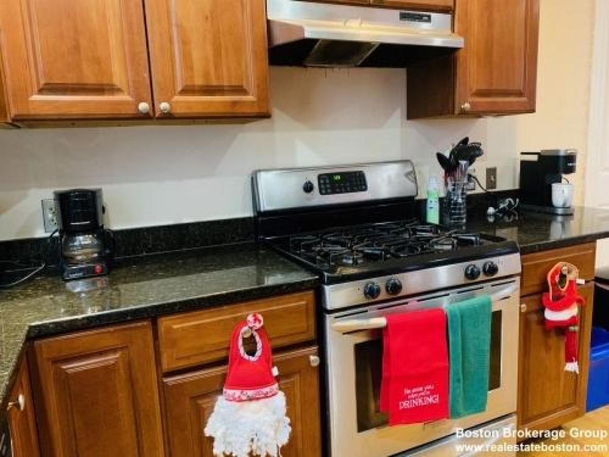 Picture of Condo For Rent in Dorchester, Massachusetts, United States