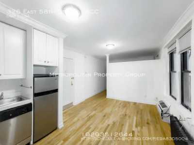 Home For Rent in Ny, New York