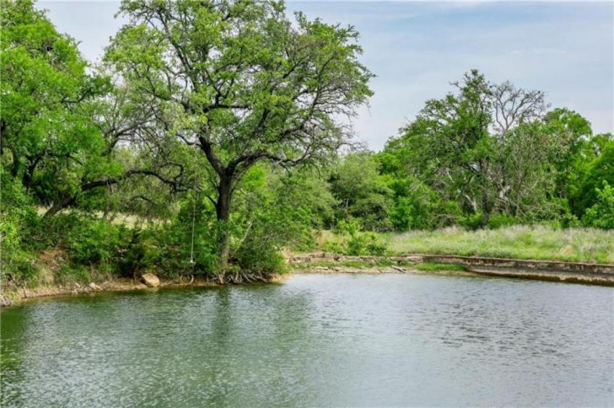 Picture of Residential Land For Sale in Liberty Hill, Texas, United States