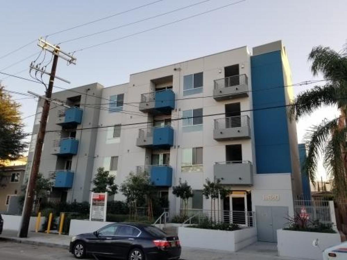 Picture of Condo For Rent in Toluca Lake, California, United States