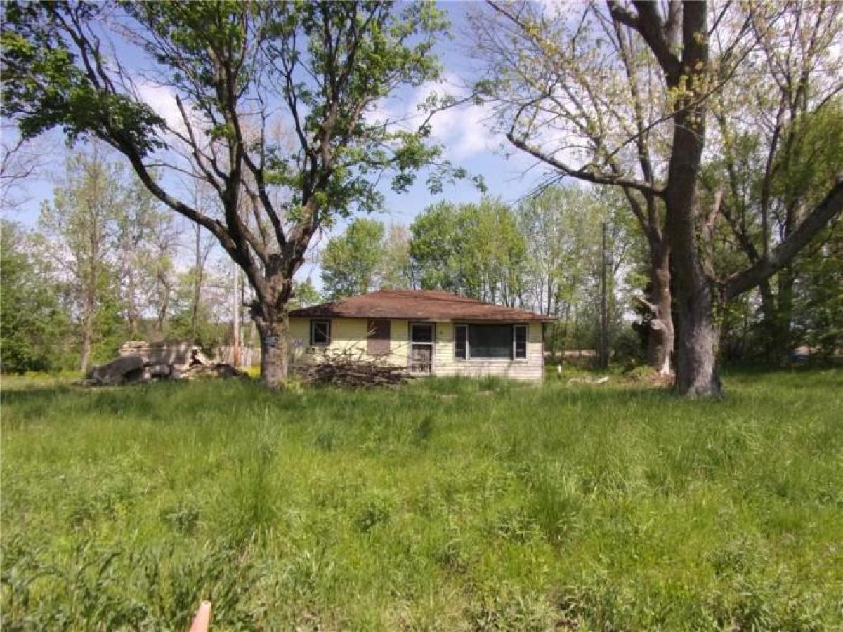 Picture of Home For Sale in Fillmore, Indiana, United States