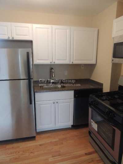 Apartment For Rent in Chelsea, Massachusetts