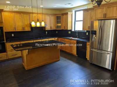 Home For Rent in Pittsburgh, Pennsylvania