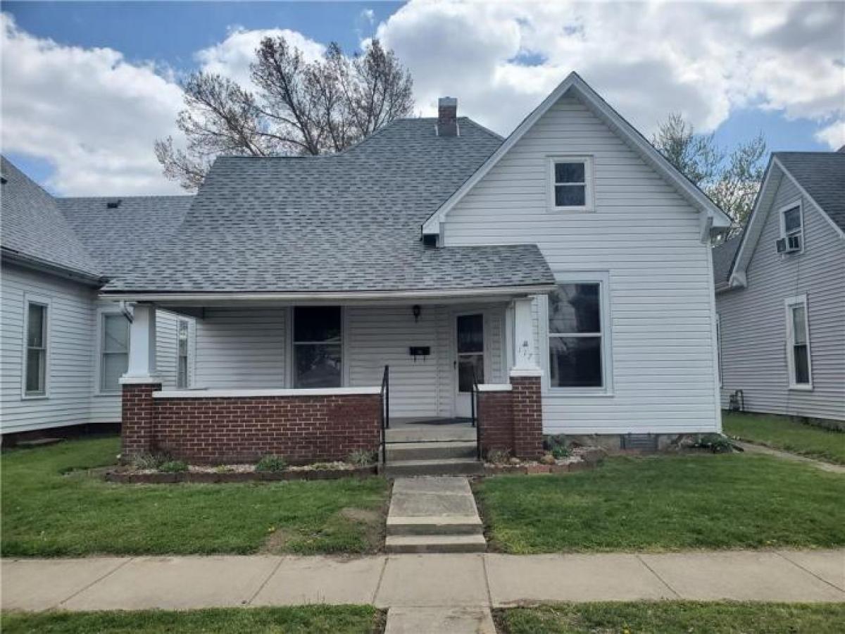 Picture of Home For Sale in Shelbyville, Indiana, United States