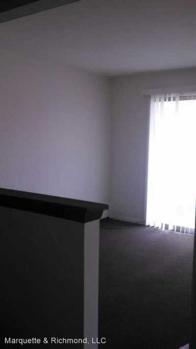 Apartment For Rent in Calumet Park, Illinois