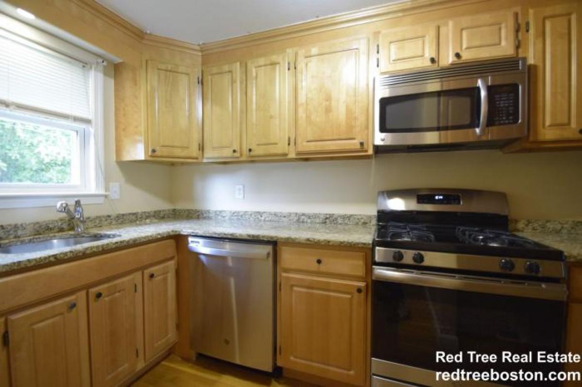 Picture of Home For Rent in Dedham, Massachusetts, United States