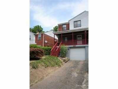 Home For Rent in Pittsburgh, Pennsylvania