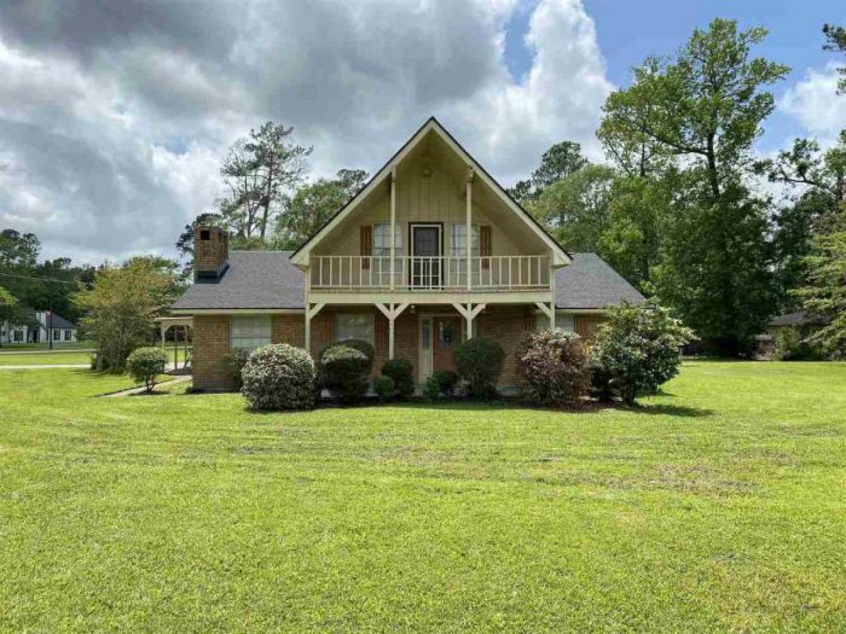 Picture of Home For Sale in Orange, Texas, United States