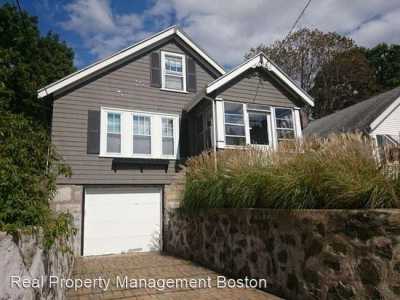 Home For Rent in West Roxbury, Massachusetts