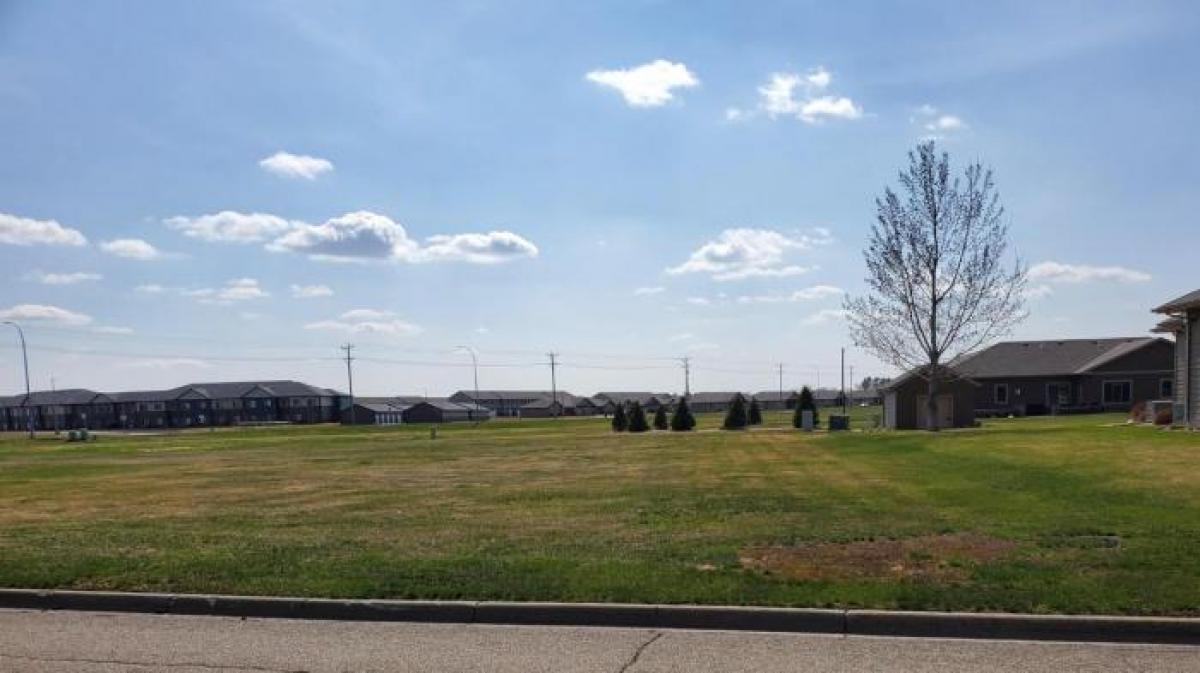 Picture of Residential Land For Sale in Aberdeen, South Dakota, United States