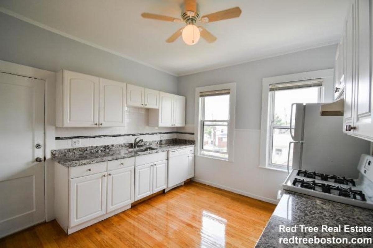 Picture of Apartment For Rent in Revere, Massachusetts, United States