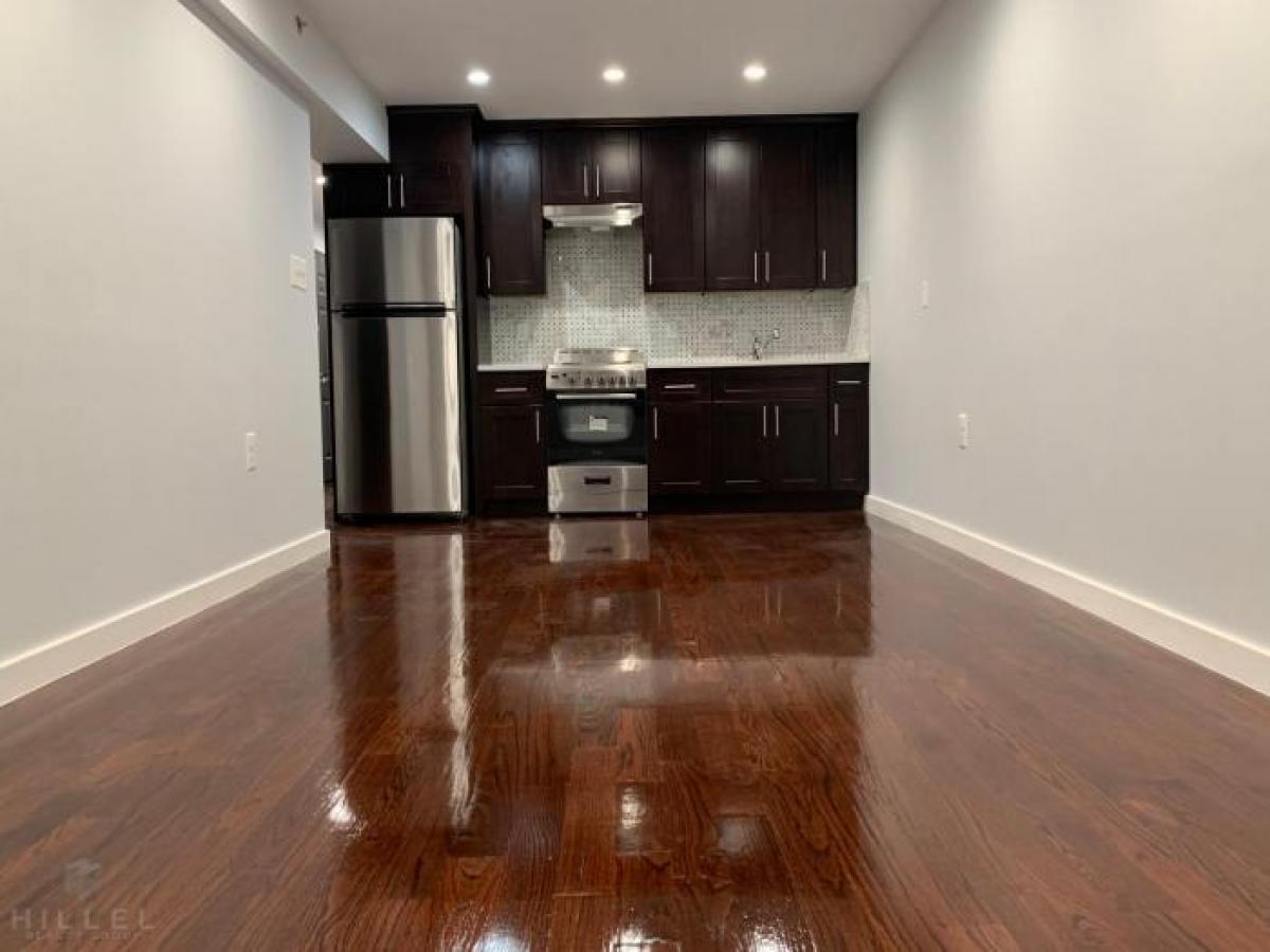 Picture of Apartment For Rent in East Elmhurst, New York, United States