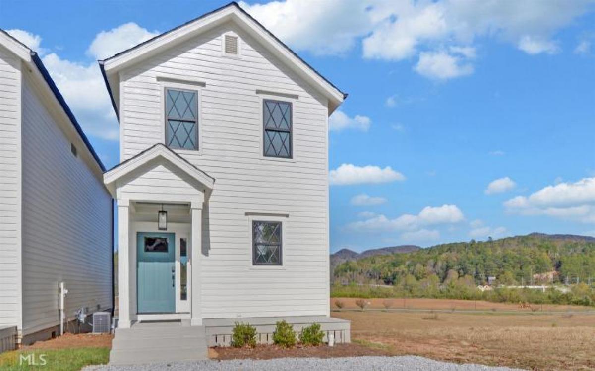 Picture of Home For Sale in Clayton, Georgia, United States