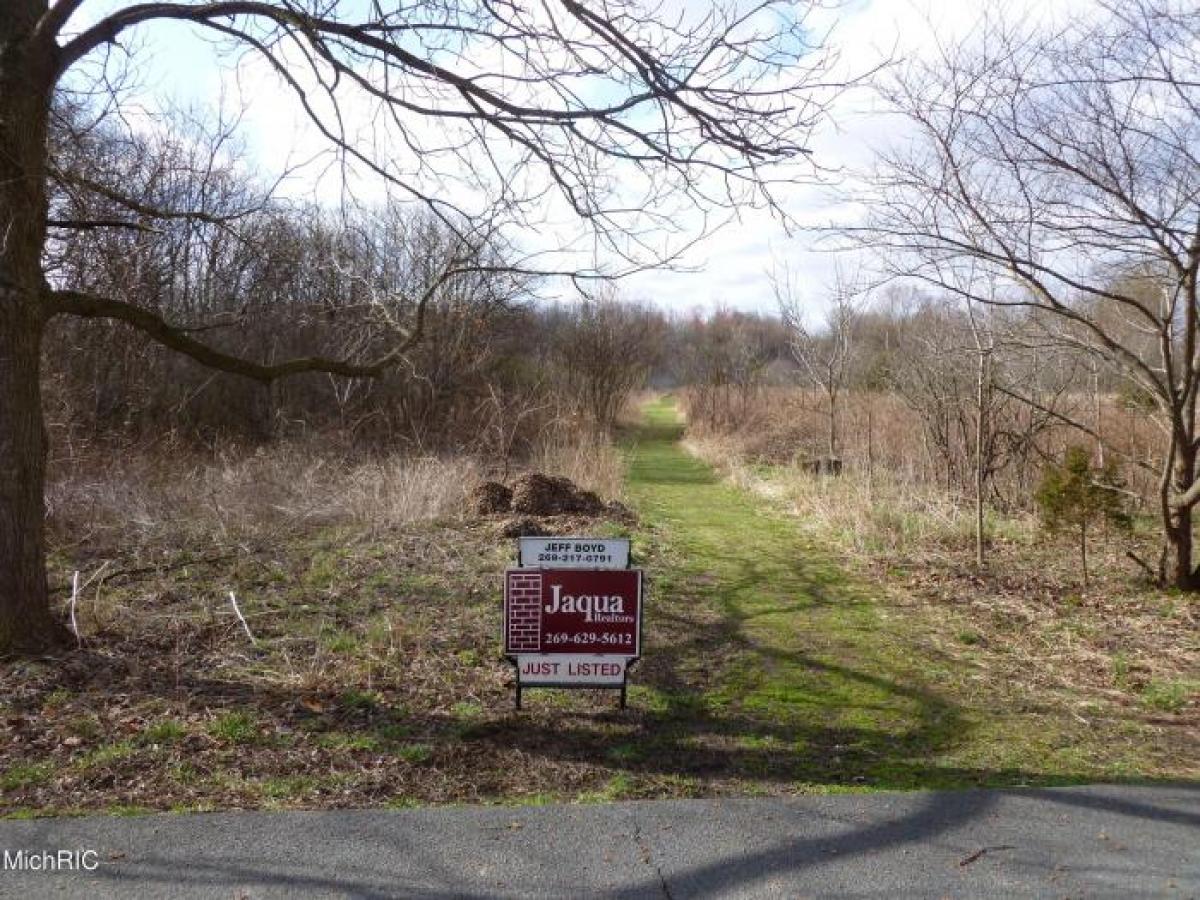 Picture of Residential Land For Sale in Kalamazoo, Michigan, United States