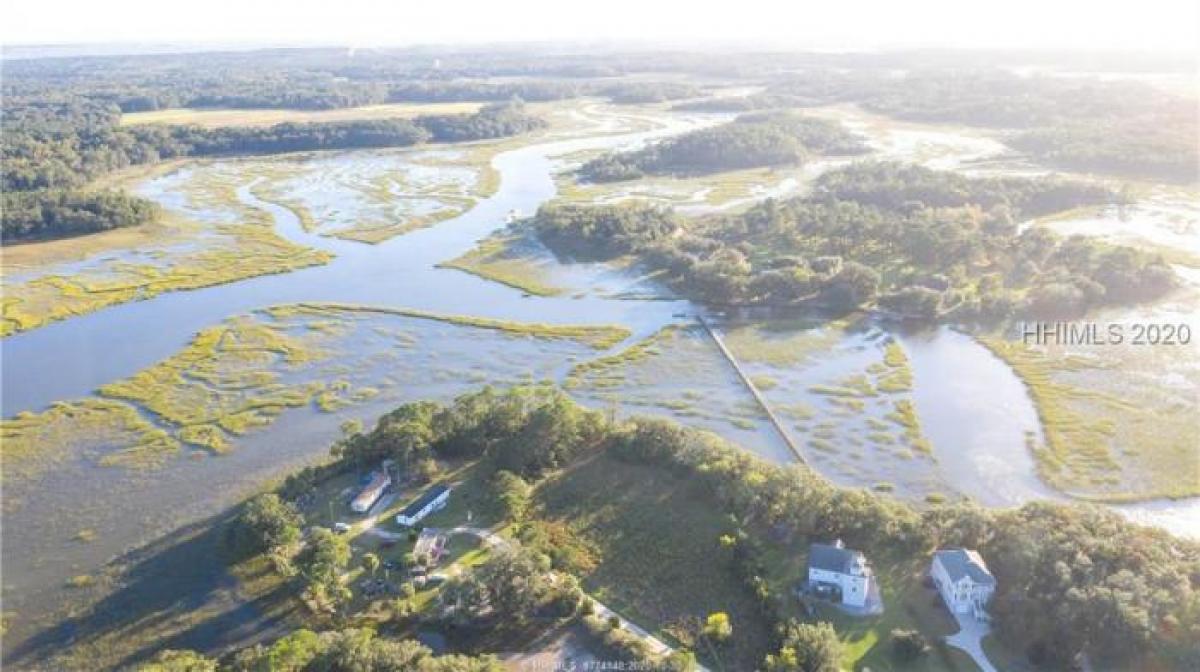 Picture of Residential Land For Sale in Saint Helena Island, South Carolina, United States