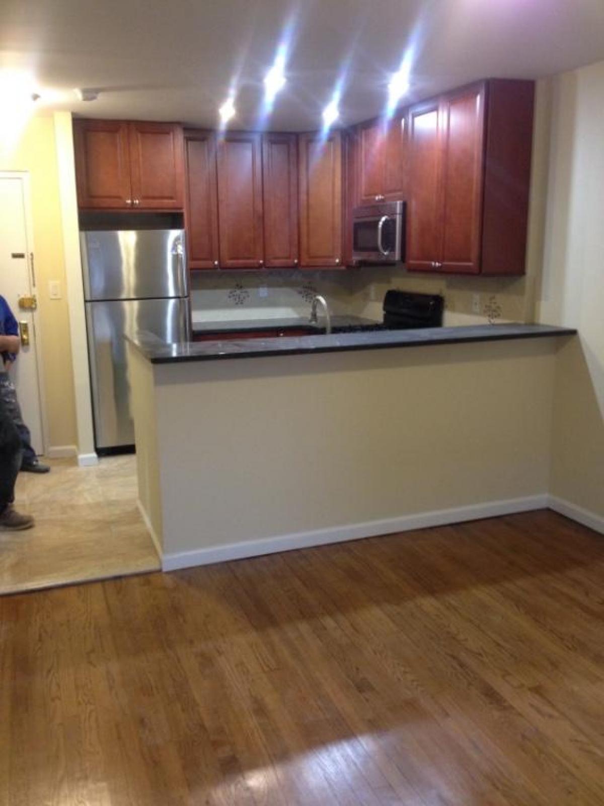 Picture of Apartment For Rent in Bayside, New York, United States