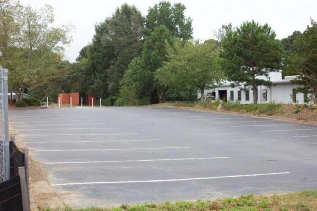 Picture of Retail For Sale in Smyrna, Georgia, United States