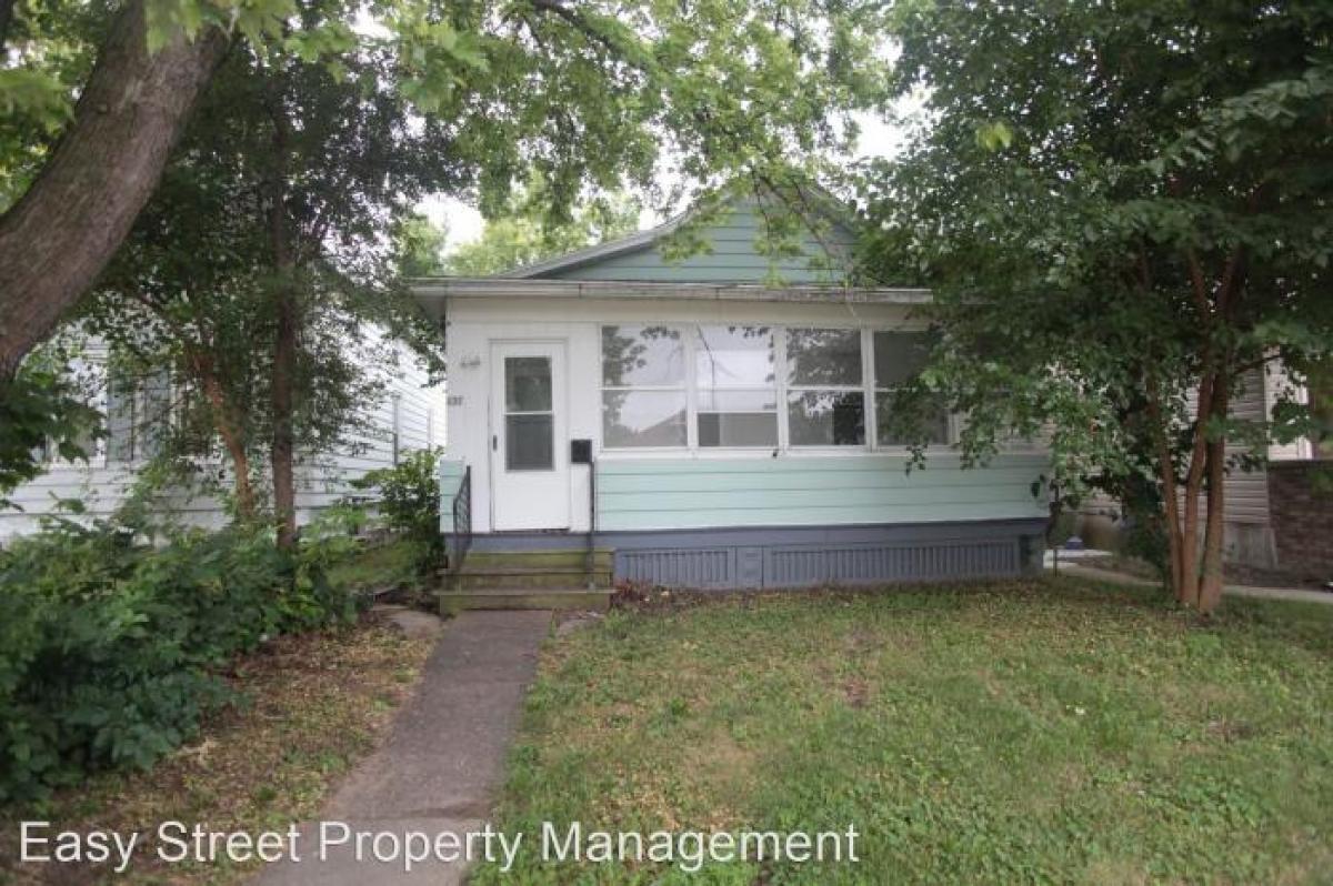 Picture of Home For Rent in Clinton, Iowa, United States