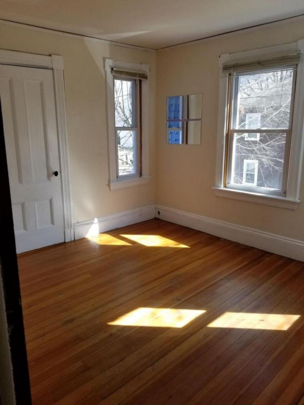 Picture of Apartment For Rent in Waltham, Massachusetts, United States