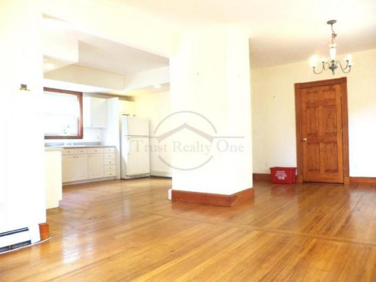 Picture of Apartment For Rent in Waltham, Massachusetts, United States