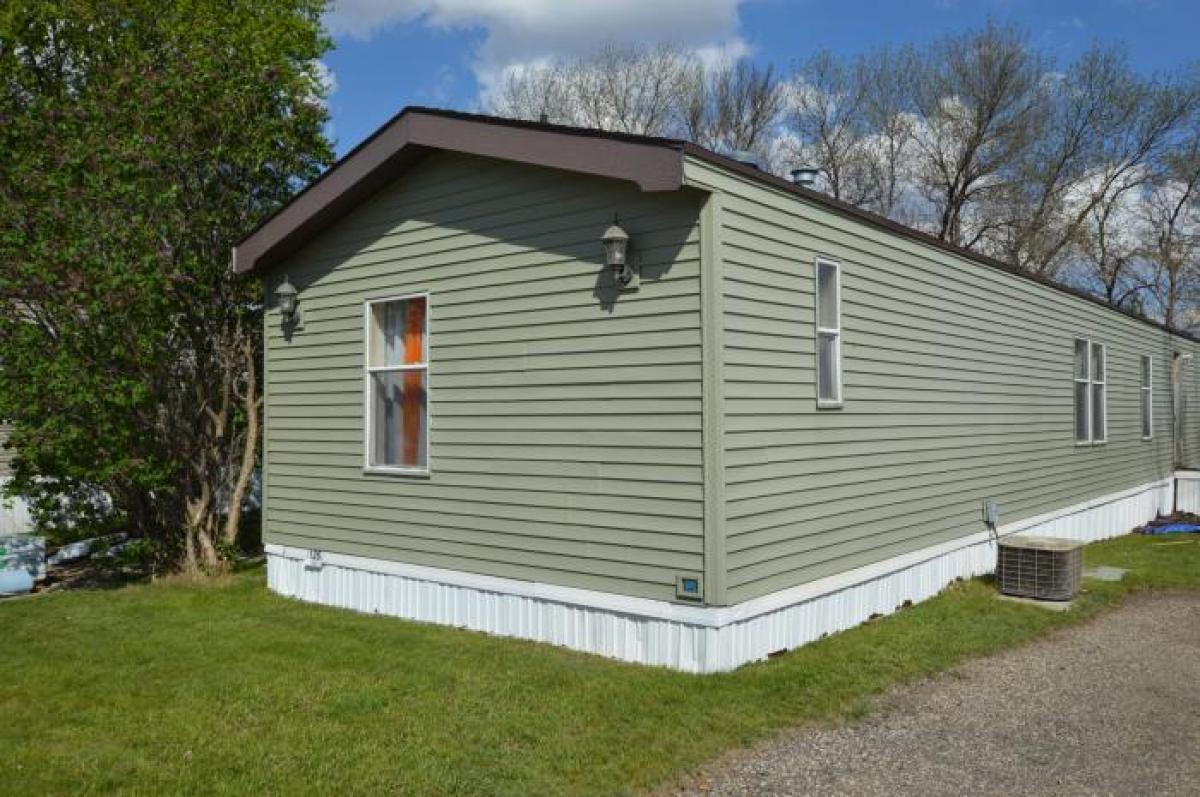 Picture of Mobile Home For Sale in Aberdeen, South Dakota, United States