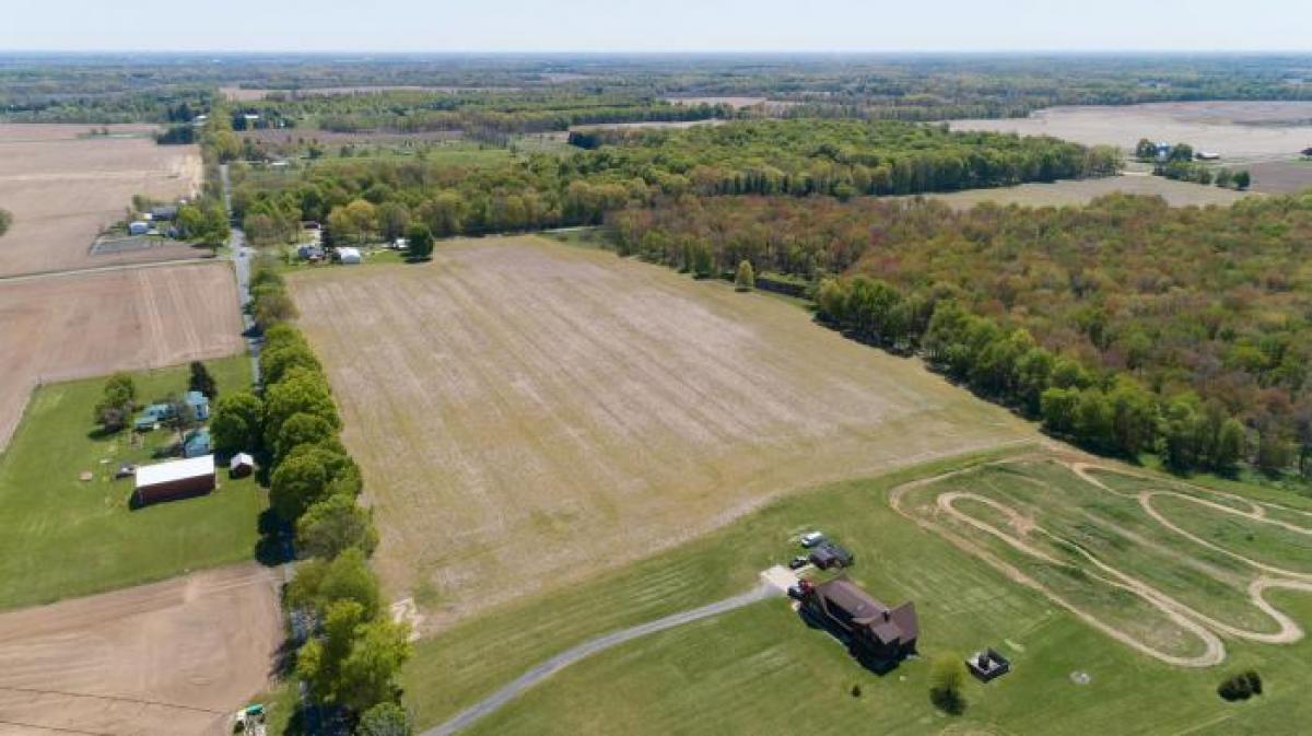 Picture of Residential Land For Sale in Schoolcraft, Michigan, United States