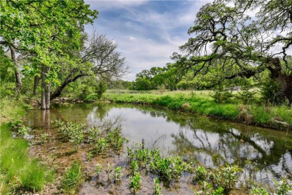 Picture of Residential Land For Sale in Liberty Hill, Texas, United States