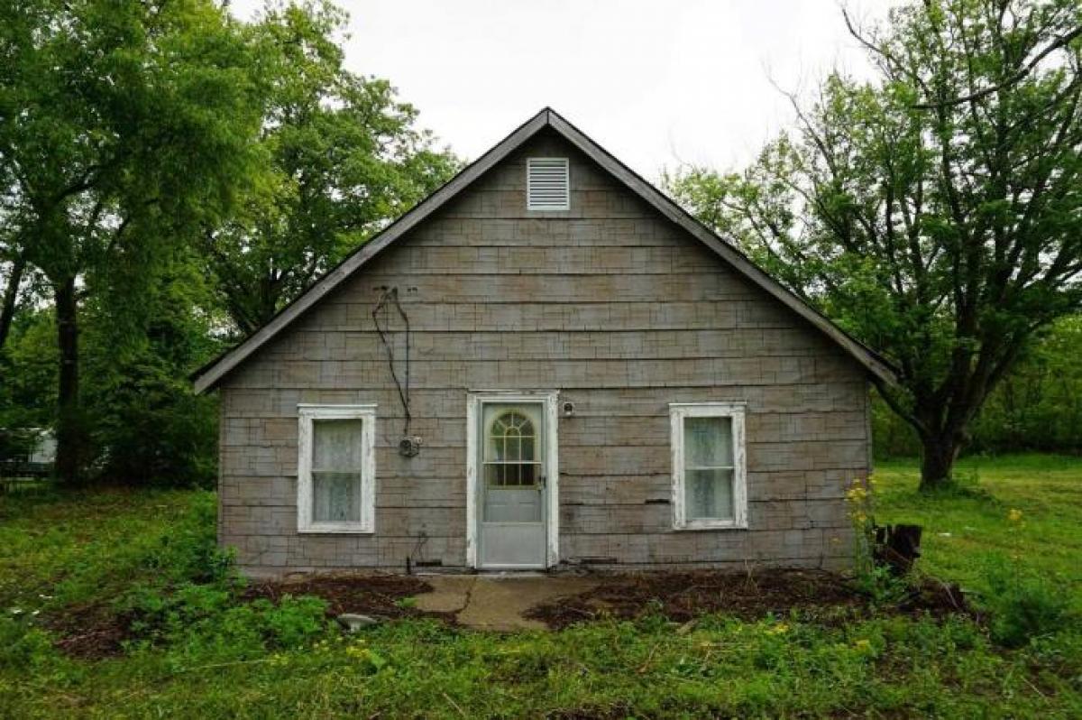 Picture of Home For Sale in Bloomington, Indiana, United States