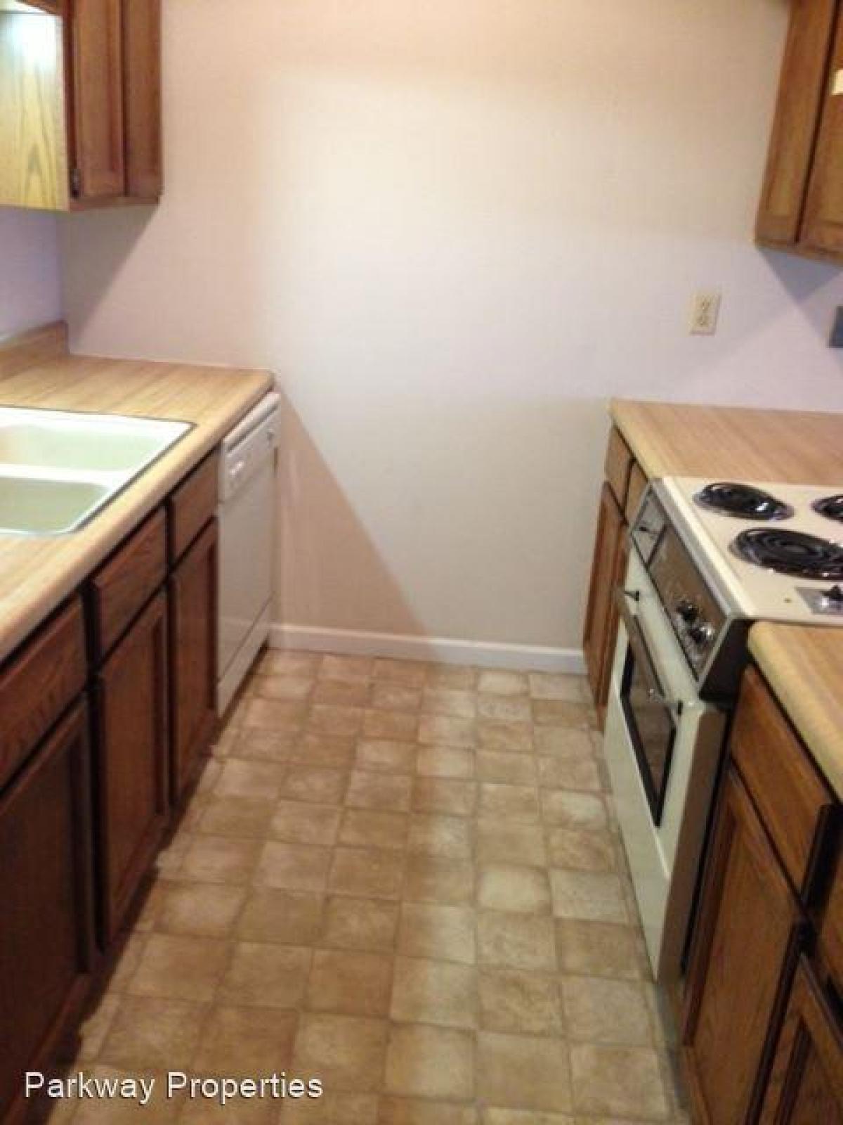 Picture of Apartment For Rent in Lawrence, Kansas, United States