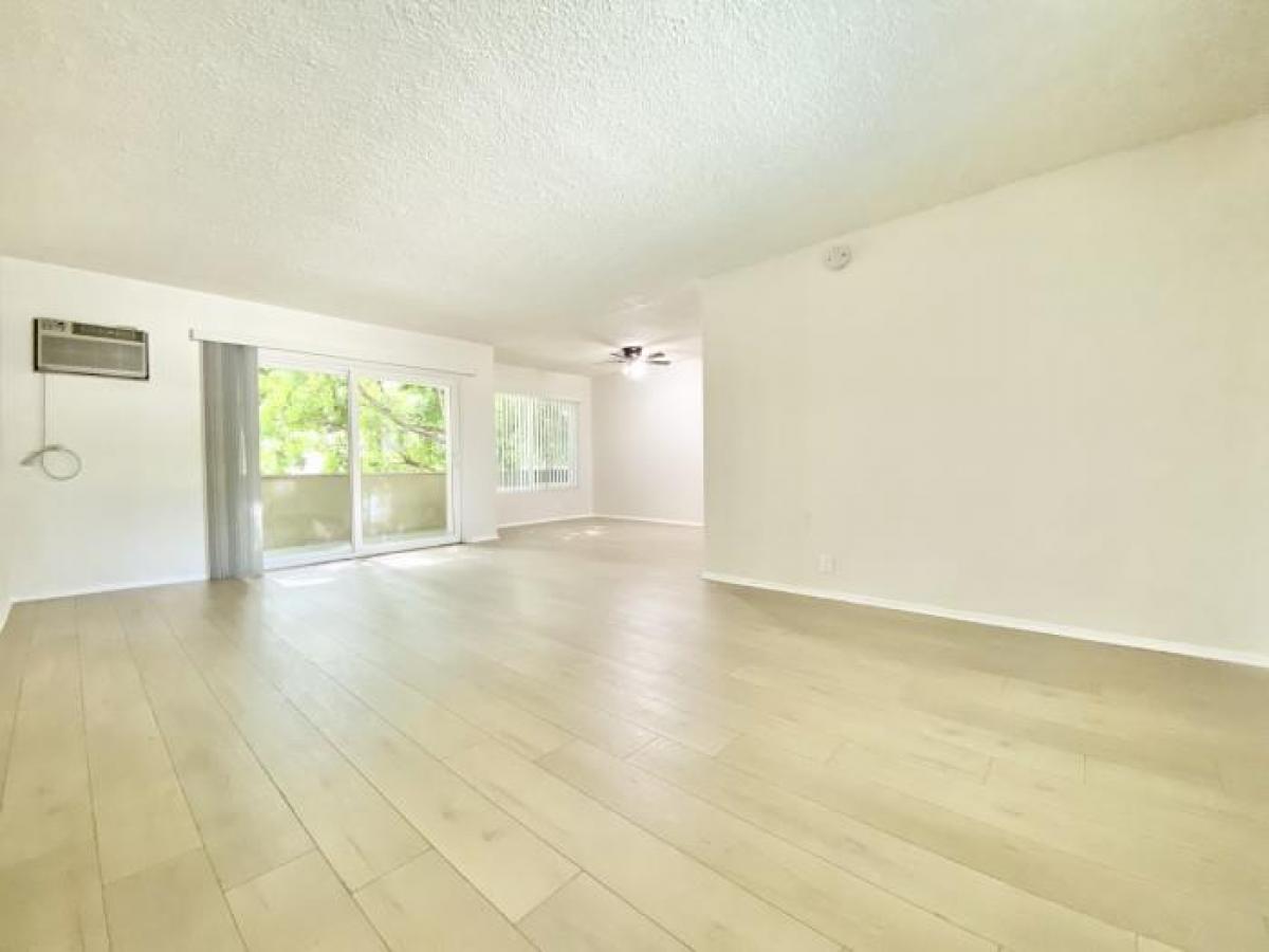 Picture of Apartment For Rent in Sherman Oaks, California, United States