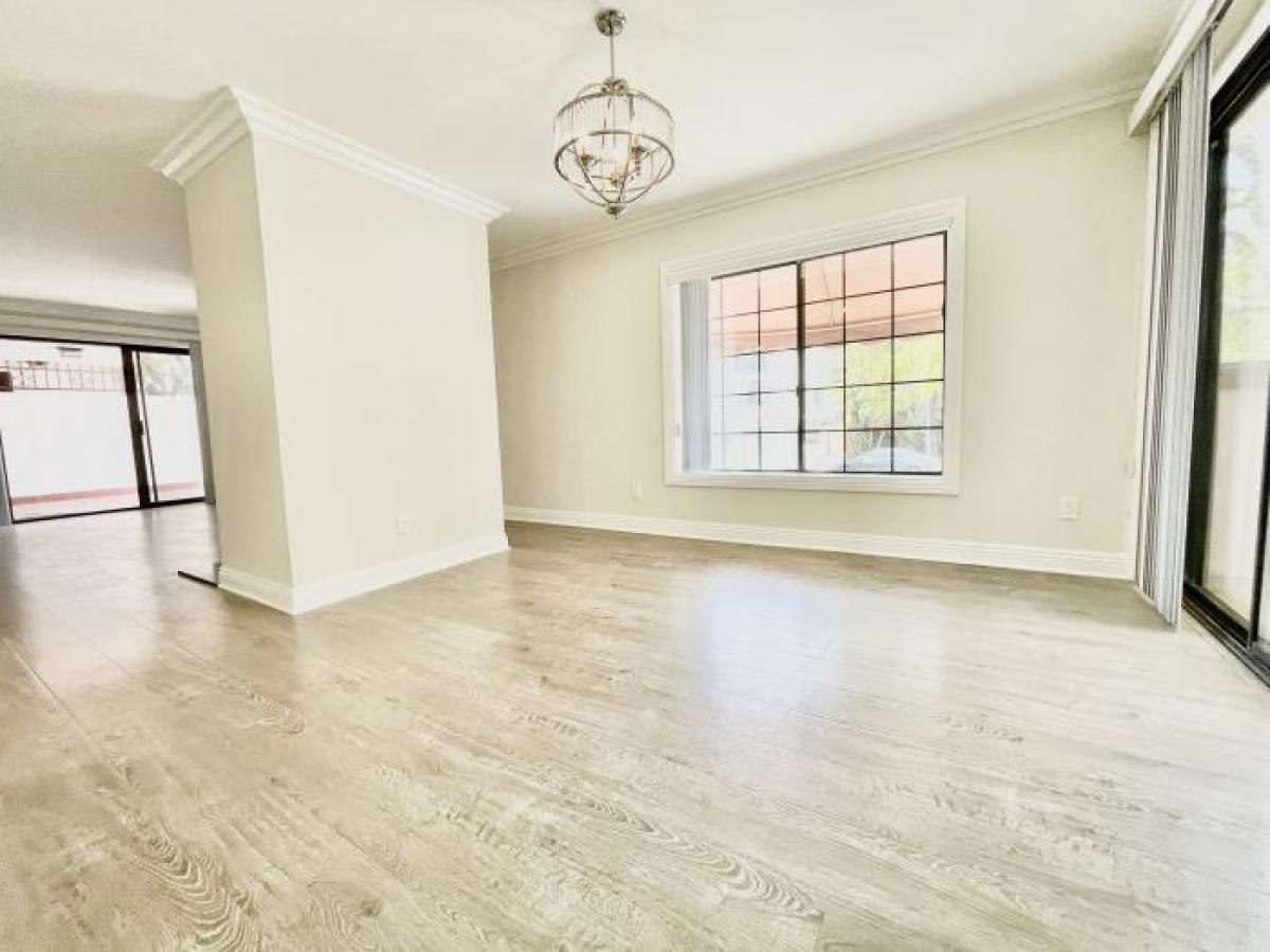 Picture of Apartment For Rent in Sherman Oaks, California, United States