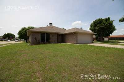 Home For Rent in Euless, Texas