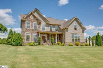 Home For Sale in Williamston, South Carolina