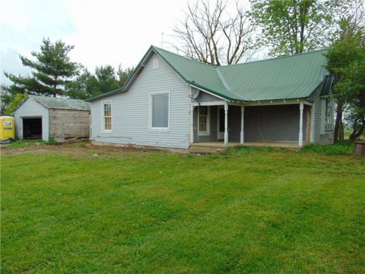 Picture of Home For Sale in Thorntown, Indiana, United States