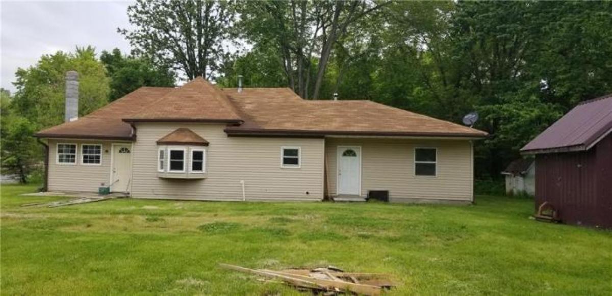 Picture of Home For Sale in Coalmont, Indiana, United States