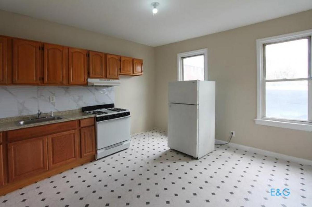 Picture of Apartment For Rent in Corona, New York, United States