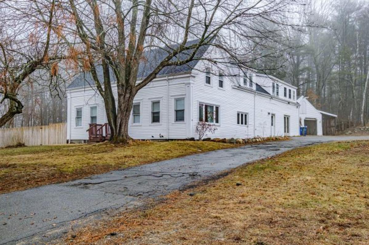 Picture of Home For Sale in Westbrook, Maine, United States