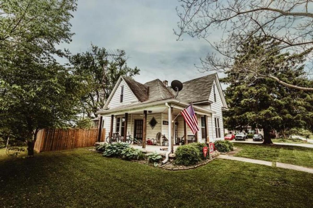 Picture of Home For Sale in Orleans, Indiana, United States