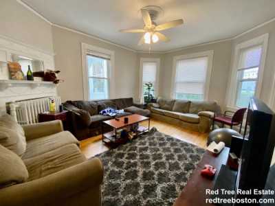 Home For Rent in Brookline, Massachusetts