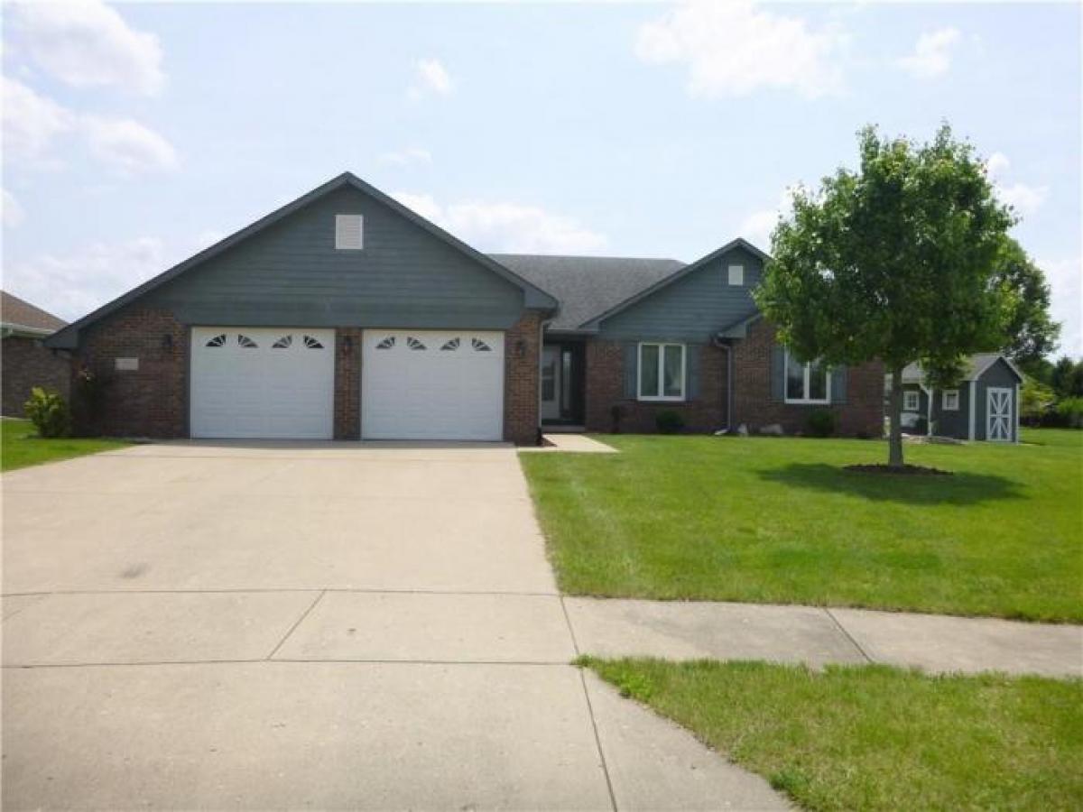 Picture of Home For Sale in Plainfield, Indiana, United States