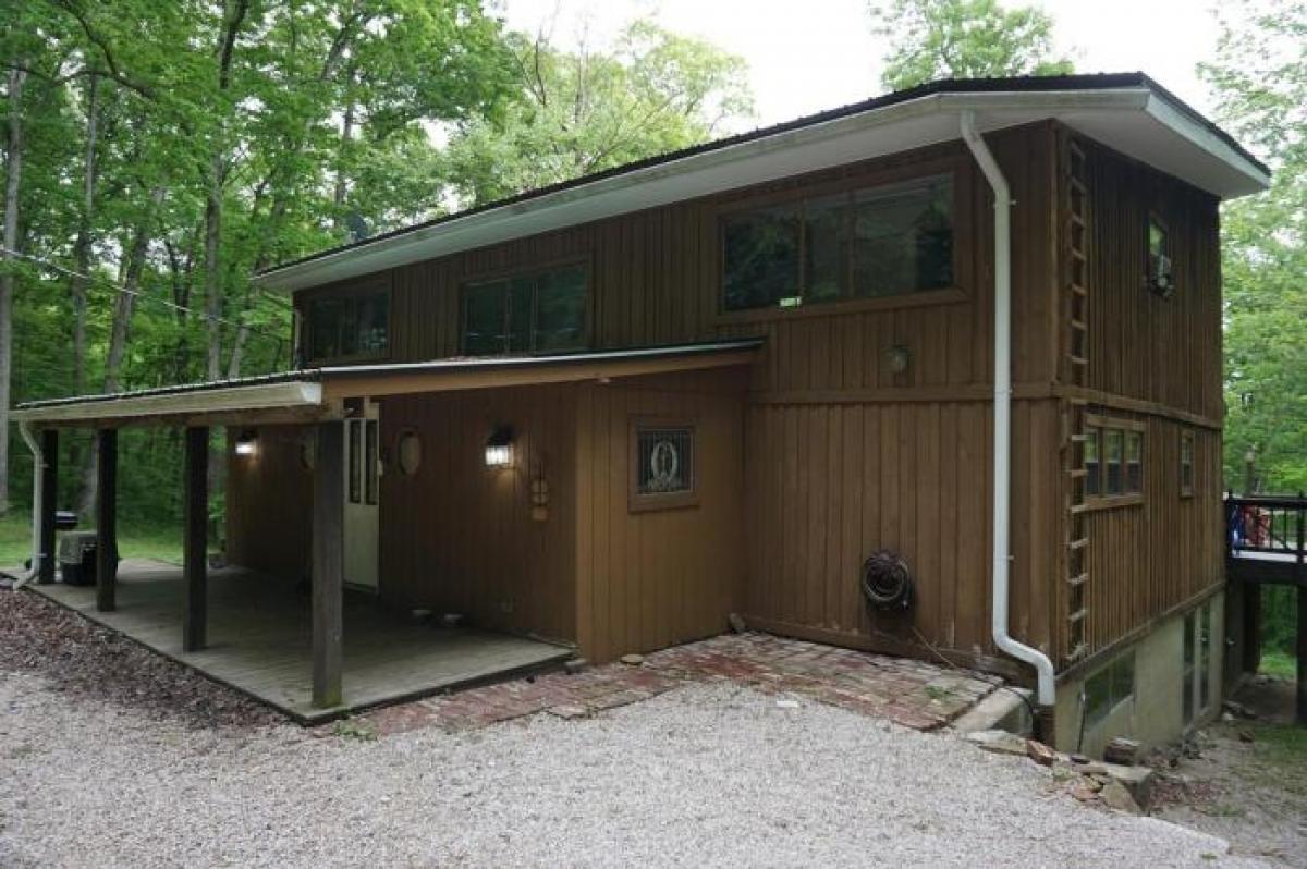 Picture of Home For Sale in West Baden Springs, Indiana, United States