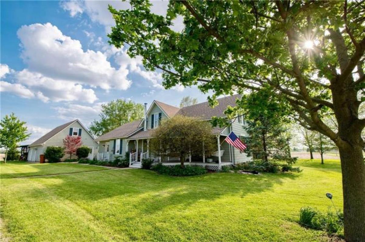 Picture of Home For Sale in Sheridan, Indiana, United States