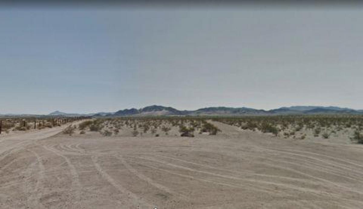 Picture of Residential Land For Sale in Newberry Springs, California, United States