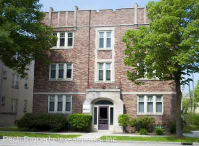 Apartment For Rent in Shorewood, Wisconsin