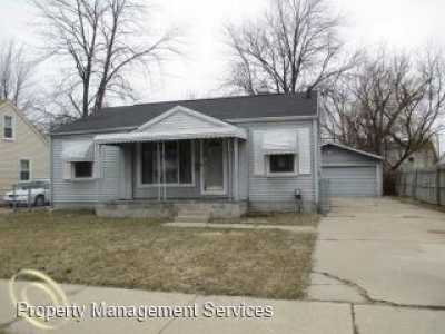 Home For Rent in Clinton Township, Michigan