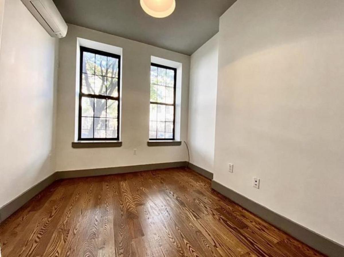 Picture of Apartment For Rent in Ridgewood, New York, United States