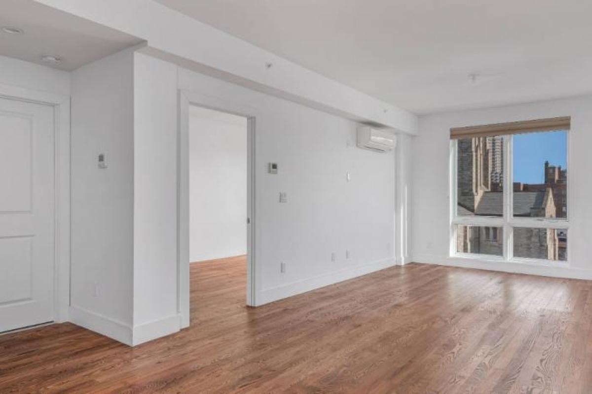 Picture of Condo For Rent in Flushing, New York, United States