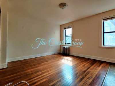 Apartment For Rent in Forest Hills, New York